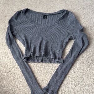 H&M Charcoal Ribbed Long Sleeve Crop Top